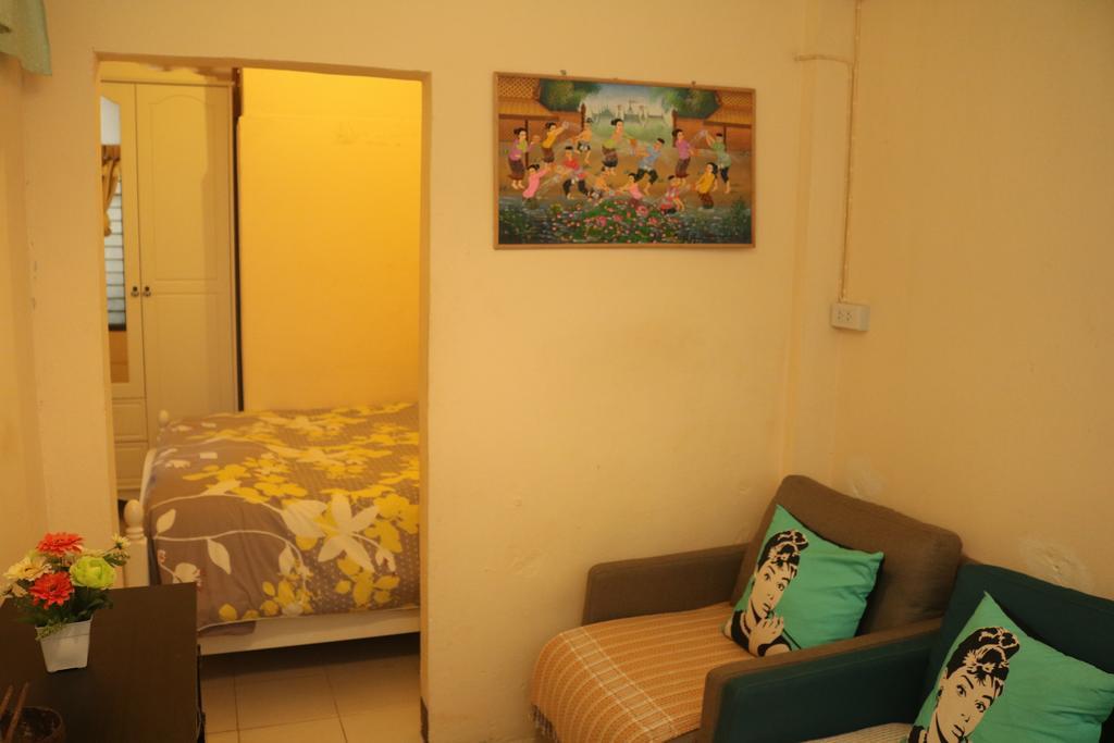 Appartamento Eco House Bangkok Esterno foto