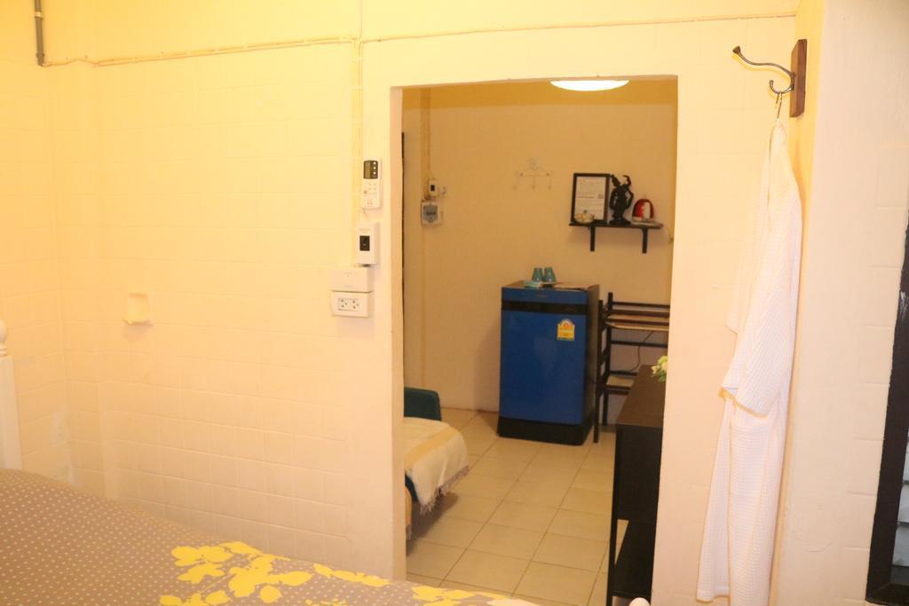 Appartamento Eco House Bangkok Esterno foto