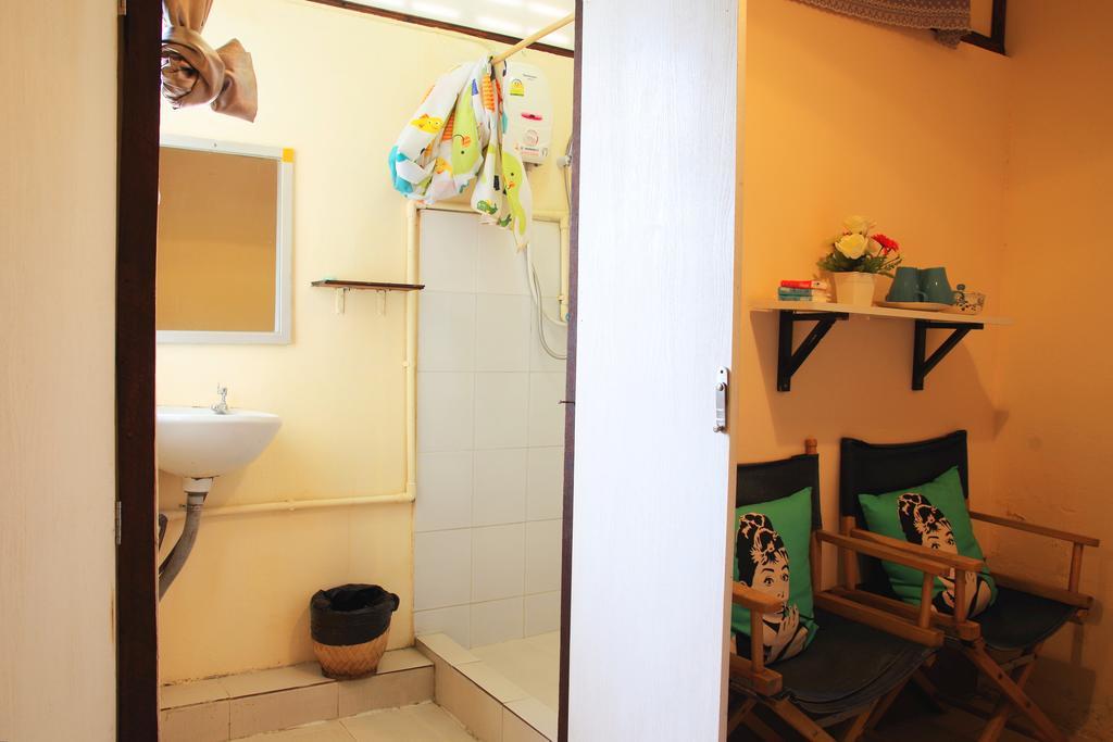 Appartamento Eco House Bangkok Esterno foto